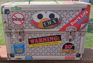 Elmo Fisher-Price TMX 10 Jahre Jubiläum - H9207 - 2006 Neu geöffnete Box Plüschtier - Bild 1 von 9