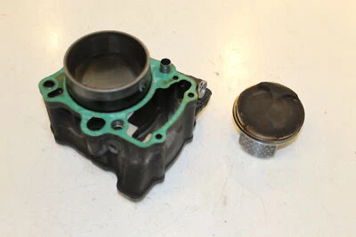 2018 Honda CBR 300R Engine Motor Piston Cylinders Block Jug 12100-K33-D00 - Изображение 1 из 4