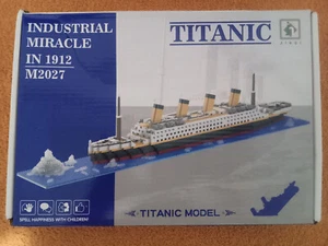 BRAND NEW! 22" Titanic cruise ship building blocks set, 1878 pieces--see details - Picture 1 of 5