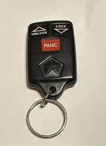 ORIGINAL CHRYSLER DODGE PLYMOUTH 91-97 OEM LLAVE MENOS ENTRADA MANDO A DISTANCIA 3 BOTONES EE. UU. - Imagen 1 de 5