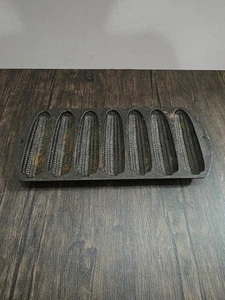 De Colección Lodge Hierro Fundido Pan de Maíz Maíz 7 Orejas Palo Sartén Molde 27C2 Hecho en EE. UU. Negro - Imagen 1 de 3