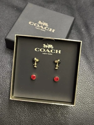 Juego de aretes Coach X Peanuts Snoopy y cristal 6133 multicolor nuevos con caja Foto 1 de 4