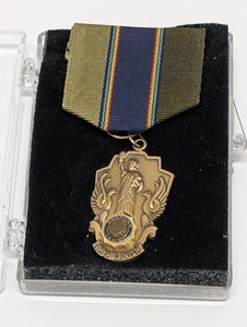 American Legion Americanism Medal 1940's Statue of Liberty  - Picture 1 of 12