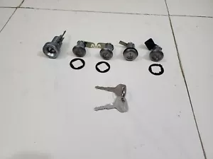 Toyota Corolla KE70, TE70 Lock Key Cylinder Set Ignition, Trunk, Doors & Fuel - Picture 1 of 14