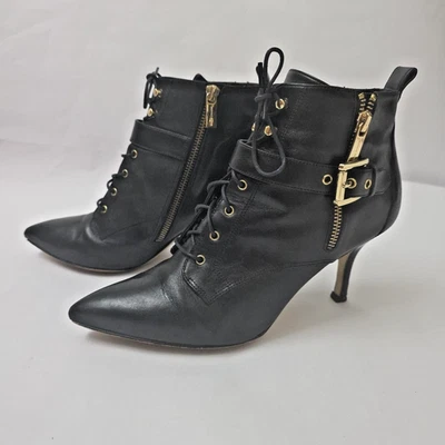 Botas Michael Kors couro preto 3" salto Brena fivela dourada tamanho 9,5M - Imagem 1 de 4