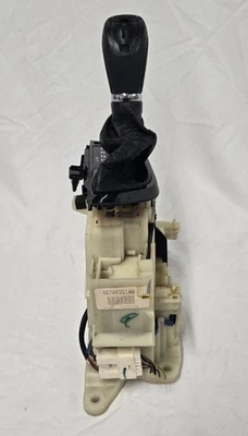 Hyundai Sonata GLS 2011-2015 2,4 L transmisión automática Palanca de cambios de piso de engranajes OEM Foto 1 de 4