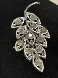 Spilla vintage 2" strass trasparenti foglia spilla tono argento scintillante - Foto 1 di 6