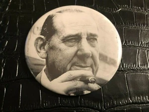 BOTÓN PINBACK DE COLECCIÓN #D3-03 - DUEÑO DEL EQUIPO DEPORTIVO CHICAGO O ENTRENADOR - Imagen 1 de 1