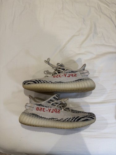Taglia 9.5 Adidas Yeezy Boost 350 V2 Low Zebra usate