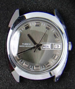 Timex GB Grey Sunburst Dial Handaufzug Vintage Uhr -- läuft - Bild 1 von 3