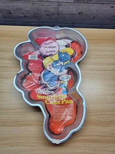 WILTON SMURFETTE CAKE PAN - 1983 - Picture 1 of 3