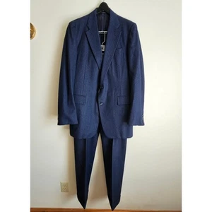 Handsome Custom Gorsart Co Wool Pinstripe Suit Coat & Pants, Navy - Bild 1 von 13