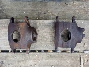 Cadillac Eldorado 76 front brake calipers - Picture 1 of 12