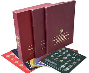 FAO Official Coin Collection 1968/78 contains 12 panels/205 coins incl.11 Silver - Picture 1 of 24