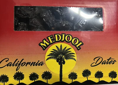 MEDJOOL FECHAS - CAJA DE REGALO FRESCA 2 LB. JUGOSO Y SABROSO... CALIFORNIA FRESCO. Foto 1 de 4