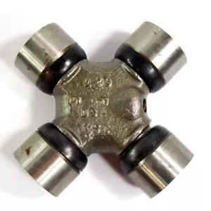 Federated 379 Universal Joint U-Joint Front/Rear - Made in USA - Picture 1 of 2