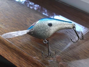 Older Poe's Super Cedar 400 Wood Crankbait,Glitter Blue Back, Rattle - Picture 1 of 3
