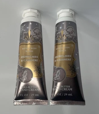 Bath & Body Works Copos de Nieve y Cachemira Manteca de Karité Crema de Manos Juego de 2 Piezas NUEVO Foto 1 de 3