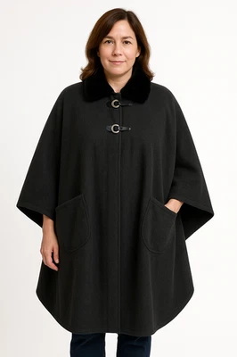 Le Moda Faux Fur Collar Toggle Cape Coat Gray Fleece Poncho One Size - Image 1 of 4