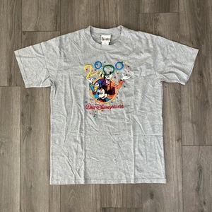 VTG Walt Disney World 2000 Mens L T Shirt Gray Embroidered Short Sleeve  - Picture 1 of 9