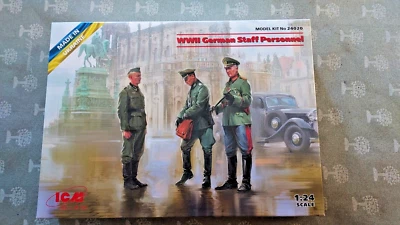 modellismo statico militare scala 1:24 - ICM 24020 WWII German Staff Personnel. - Immagine 1 di 4