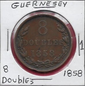 GUERNSEY 8 DOPPIE 1858 RE GUGLIELMO IV (1830-1837)REGINA VITTORIA (1837-1901)SH - Foto 1 di 2