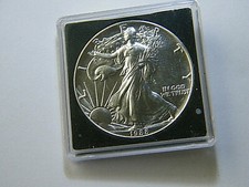 1988 American Silver Eagle 1 Troy oz. .999 Fine Silver Dollar Coin Uncirculated