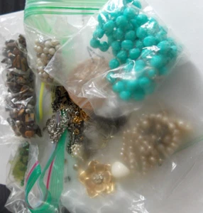 Lot Of Vintage/Now Broken Jewelry Craft Repurpose #LT266 - Picture 1 of 6