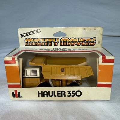 NUEVO Camión Internacional IH 350 #1852 ERTL MIGHTY MOVERS ESCALA 1/64 NUEVO EN CAJA Foto 1 de 4