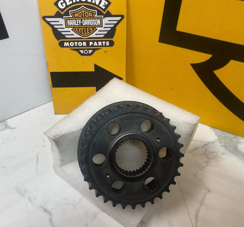 Engrenagem de polia roda dentada correia dentada H-D OEM 17-26 Harley M8 transmissão frontal 32T - Imagem 1 de 4