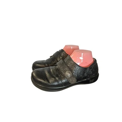 Zuecos mocasines Alegria Joleen Tar Tooled negros florales de cuero en relieve 42 EE. UU. 11 Foto 1 de 4