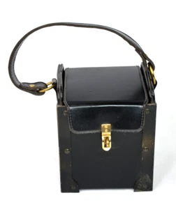 Box Style Purse Vtg 1960s Black Vinyl Metal Edges Clasp Camera Bag Grunge Goth - Picture 1 of 7