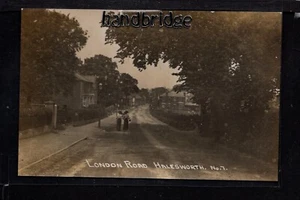 Halesworth - London Road - postal fotográfica real - Imagen 1 de 2