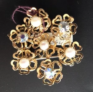 Abrigo/broche de colección de 1,5"/bufanda, flor en tono dorado con diamantes de imitación y perlas - Imagen 1 de 3
