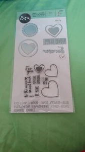 Sizzix Framelits mit Briefmarken Set - 665066 Love Hearts (8 Würfel, 8 Briefmarken)   - Bild 1 von 2