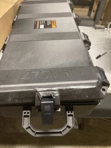 Pelican Vault V700 Takedown Case mit Schaumstoffeinlage (schwarz) - Bild 1 von 3