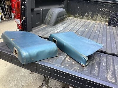 Buick 1968 reposabrazos de asiento trasero Lesabre Wildcat 2 puertas Fastback techo rígido Foto 1 de 4