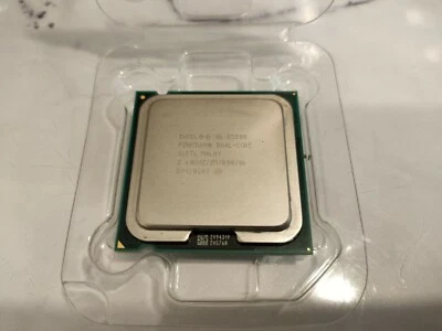 Intel Pentium E5300 Processor 2.60GHz SLGTL LGA 775/Socket T CPU - Image 1 of 2