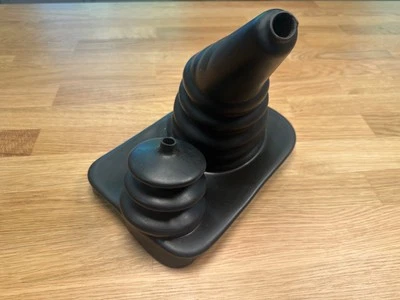 Land Rover Defender (pre-2016) Gaiter for Shift Levers - Part # RNH417 - New  - Image 1 of 4