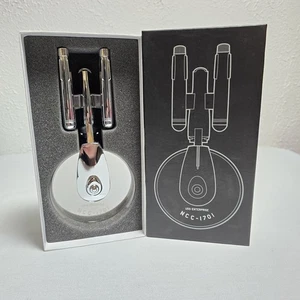 Star Trek USS Enterprise NCC-1701 Edelstahl Pizzaschneider, Think Geek. - Bild 1 von 12
