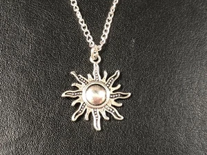 ❤️ SPLENDIDA COLLANA CIONDOLO SOLE 16" 18" 20" catena placcata argento sacchetto regalo - Foto 1 di 3
