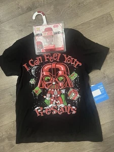 Star Wars Christmas Darth Vader T-shirt & Pocket Pop Size XS New - Picture 1 of 3