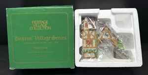 Póster Dept 56 serie Dicken's Village décimo aniversario 1984~1994 nuevo en caja - Imagen 1 de 10