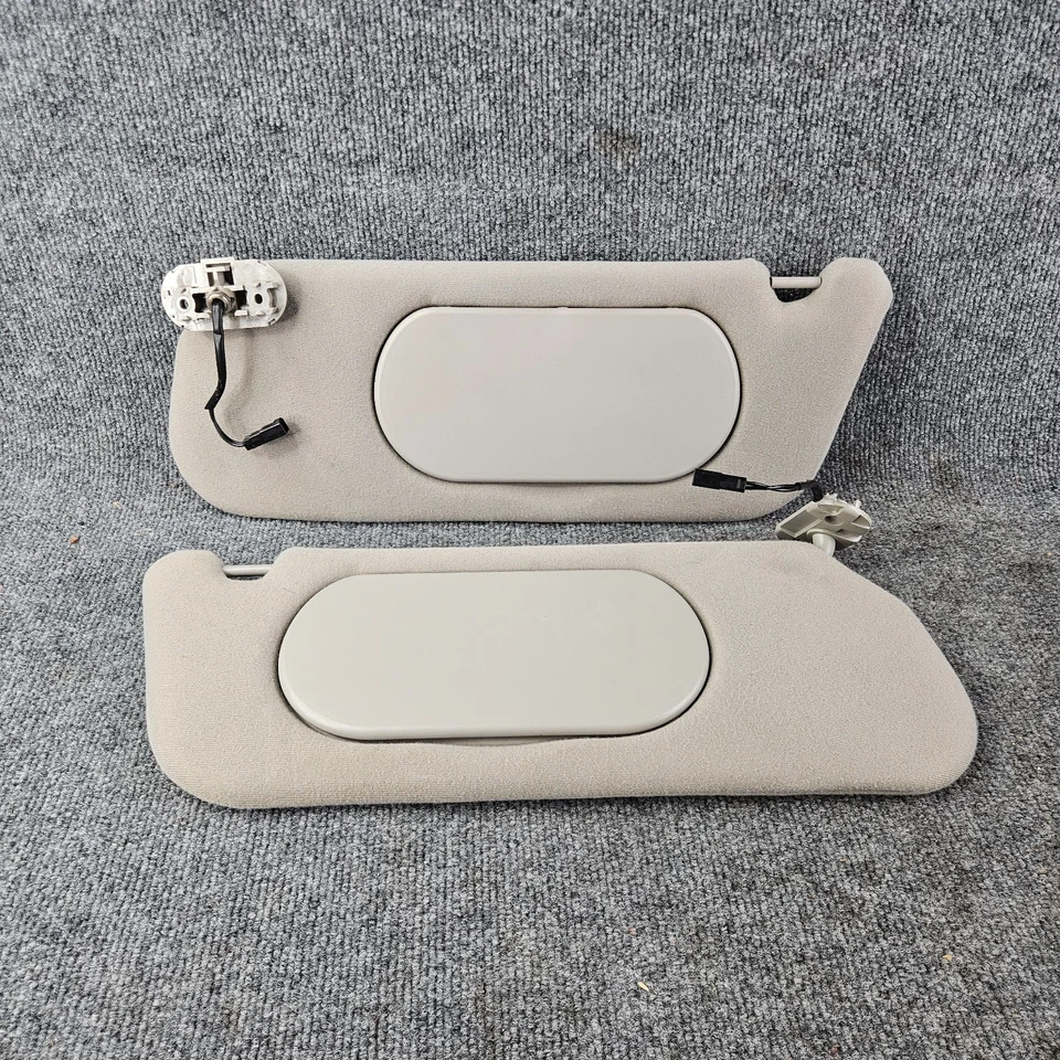 Par de parasoles Ford Explorer 2002-2005 OEM conductor pasajero con luces grises Foto 1 de 4