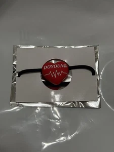 treasure POPUP hair tie Doyoung - Picture 1 of 1