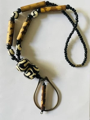 🌸Collar étnico con cuentas blanco y negro, madera, boho Foto 1 de 4