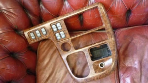 Kia Carnival UP - 1998 - Mittelkonsole Verkleidung & Schalter - Holz Optik - Picture 1 of 1