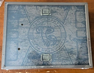 DISNEY STAR WARS JEDI MASTER KI-ADI MUNDI LICHTSCHWERT GRIFF SET LE /6000 - Bild 1 von 2