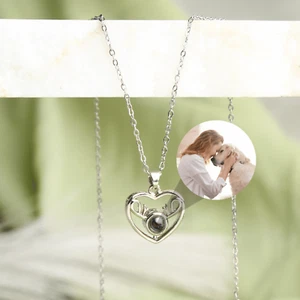 Collana Proiezione Foto Cervo Personalizzata • Regalo Compleanno per Amanti degli Animali Domestici - Foto 1 di 5