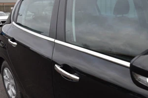Juego de cubiertas de borde de alféizar de puerta lateral cromadas para Peugeot 208 (2012+) - Imagen 1 de 6